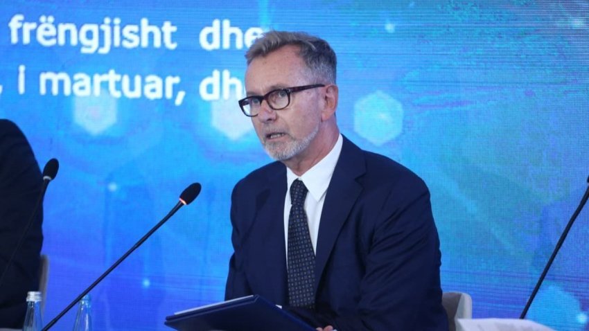 Gonzato vlerëson SPAK: Bashkëpunim shembullor, Shqipëria po godet rrjetet kriminale 3 gonzato vlereson spak bashkepunim shembullor shqiperia po godet rrjetet kriminale 68bebff494eaf