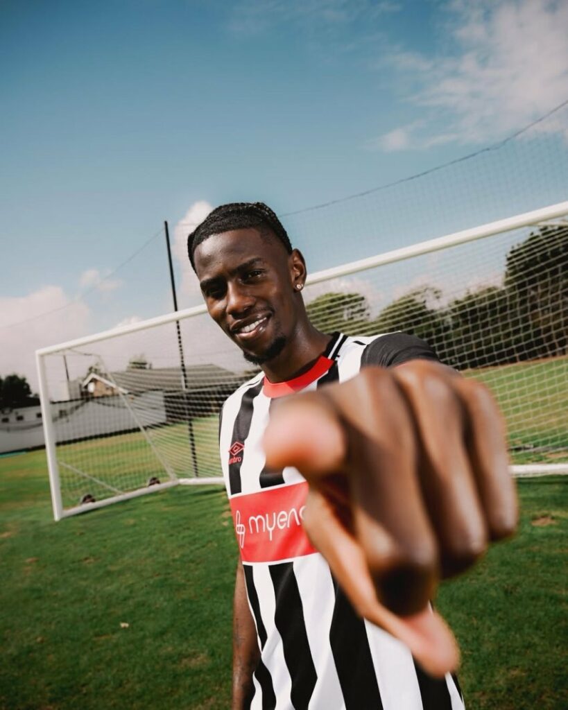 grimsby town eliminoi united me nje lojtar te pafederuar djajte nuk kerkojne qe ndeshja te riluhet 68b6f3772ea1e