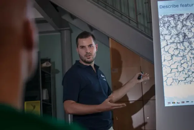 humb jeten gjeologu italian gjate nje ekspedite shkencore ne alaska 68bc8ef8b6a78