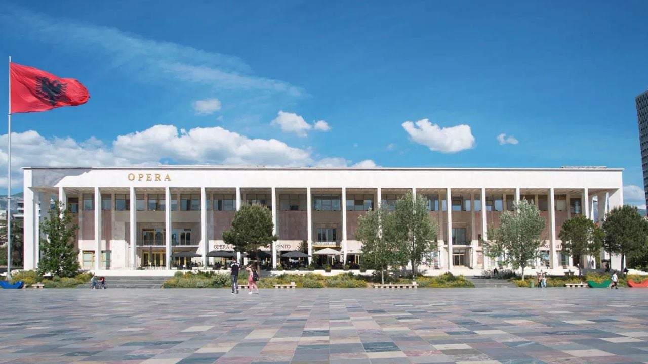 incidenti i sopranos eva golemi gjate shfaqjes la traviata reagon tkob gjendja shendetesore e qendrueshme 68d95744386ff