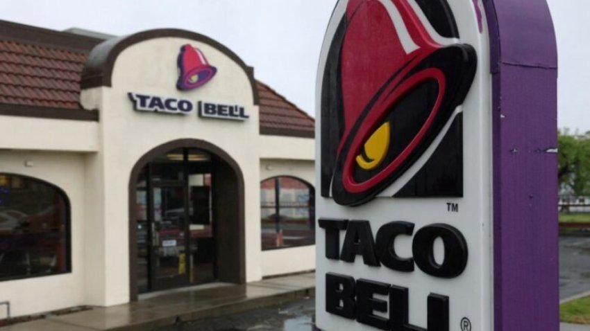 inteligjenca artificiale e punesuar ne nje restorant njerezit po e shkaterrojne ate me porosi te cuditshme 68b54e751fa47