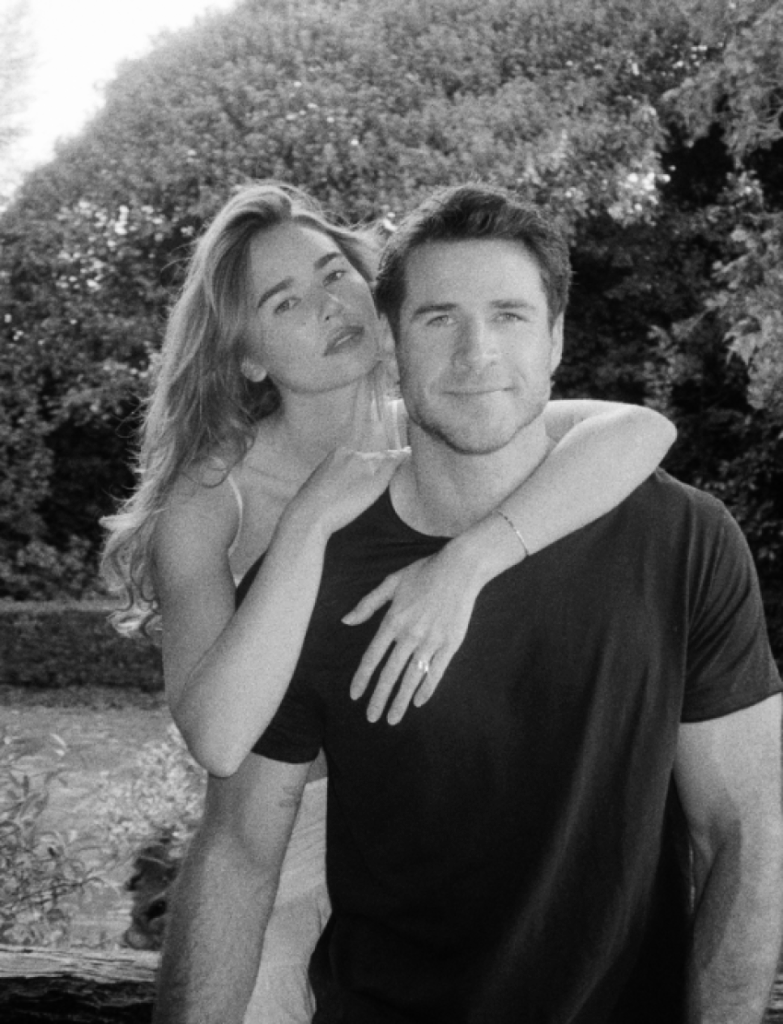 Ish-burri i Miley Cyrus i propozon martesë modeles së famshme pas gjashtë vitesh lidhje 3 ish burri i miley cyrus i propozon martese modeles se famshme pas gjashte vitesh lidhje 68c42b9155b02