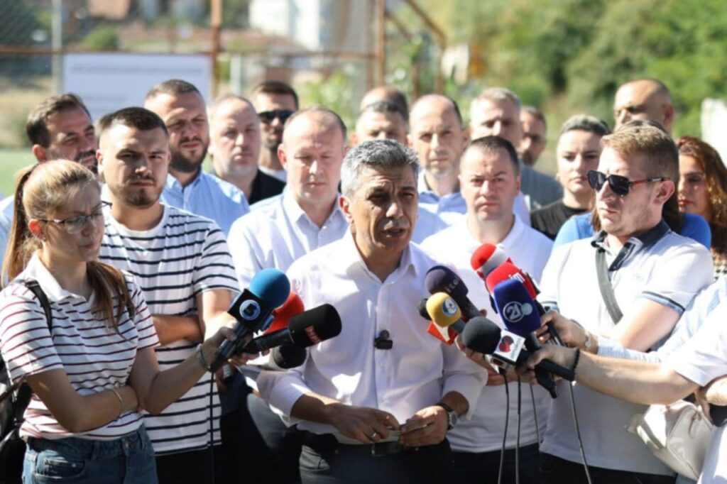 Izet Mexhiti: Rikonstruksioni i kanalit në Hasanbeg, hap historik për sigurinë e banorëve 3 izet mexhiti rikonstruksioni i kanalit ne hasanbeg hap historik per sigurine e banoreve 68cd775073f03