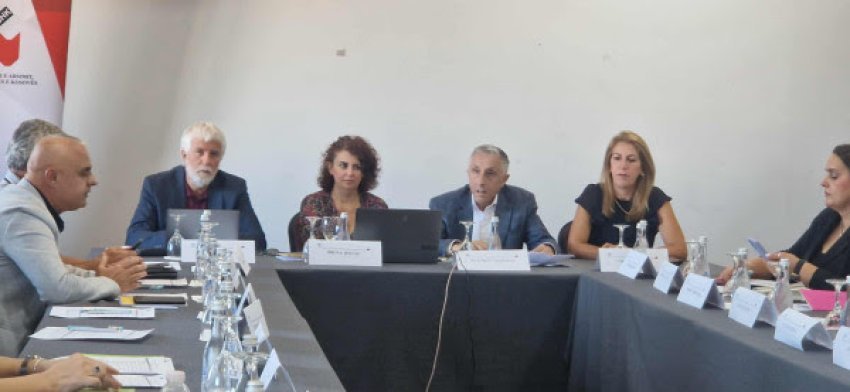 jasharaj po perpiqemi te krijojme udheheqes sindikal te mirefillte 68c57bef0f7e4