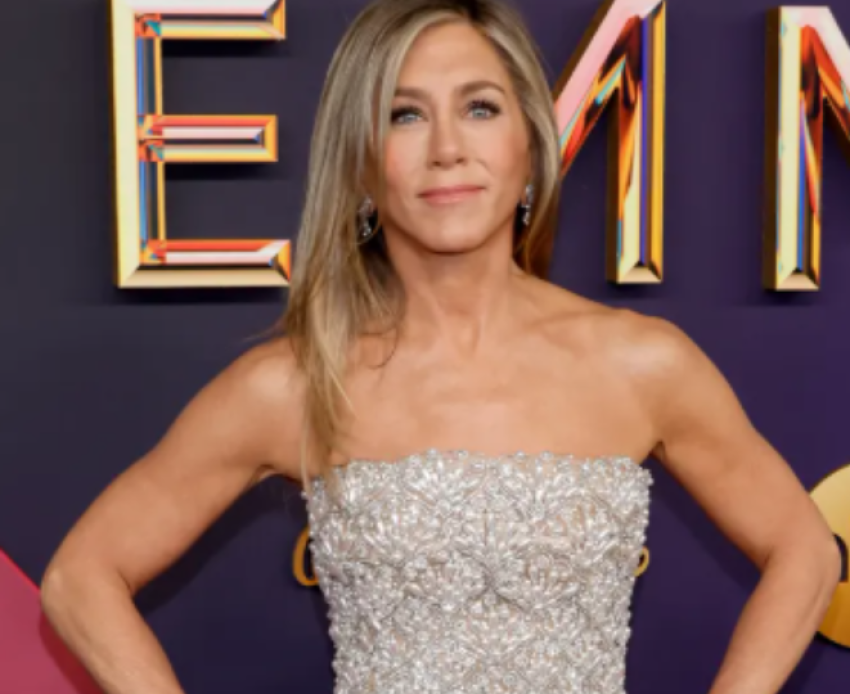 jennifer aniston tregon pse asnjehere nuk merr pjese ne met gala 68b815d5323ed