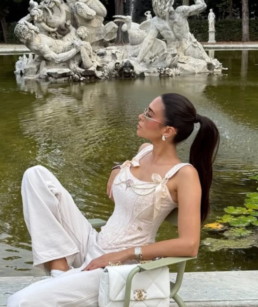 Jori Delli shkëlqen me një tjetër paraqitje plot stil 2 jori delli shkelqen me nje tjeter paraqitje plot stil 68ce2af33b46e