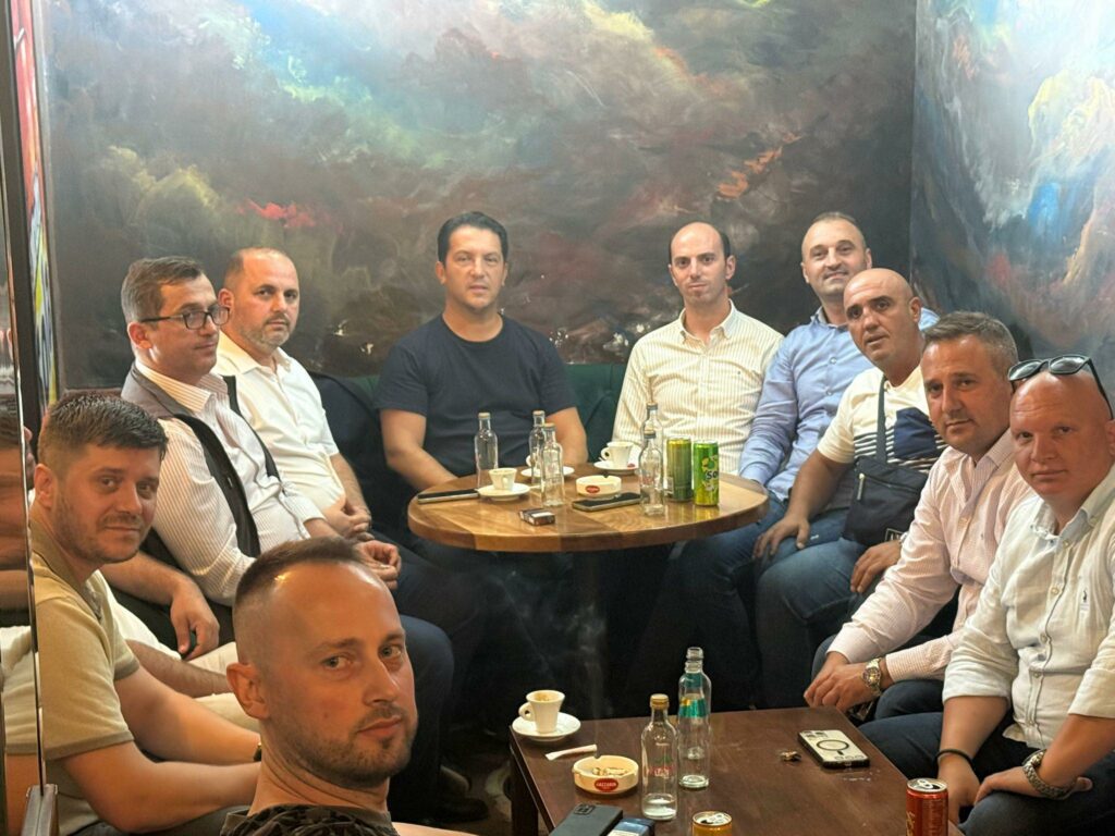 Kandidati i VLEN në komunën e Studeniçanit Sedat Bislimi ndez motorët e fitores 3 kandidati i vlen ne komunen e studenicanit sedat bislimi ndez motoret e fitores 68b8cfd27456e