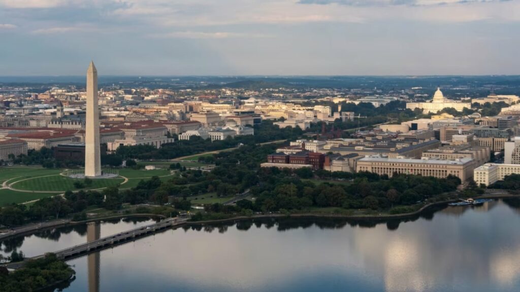 kaos ne administraten amerikane punonjesit ne ankth per mbylljen e mundshme te qeverise dhe pushimin nga puna 68d7ebc5bdea0