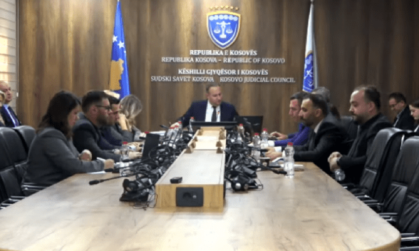 Këta janë 20 gjyqtarët e rinj nëpër gjykatat themelore të Kosovës 3 keta jane 20 gjyqtaret e rinj neper gjykatat themelore te kosoves 68dbc162e4b0c