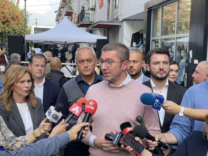 kryeministri mickoski sot do te qendroj per vizite ne shtip 68d24cd2df764