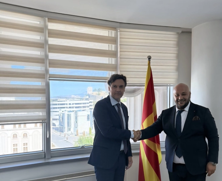 kryetari i gjykates kushtetuese darko kostadinovski u takua me drejtorin e misionit te vezhgimit te odihr per zgjedhjet mateo mekaci 68c966152fdbe