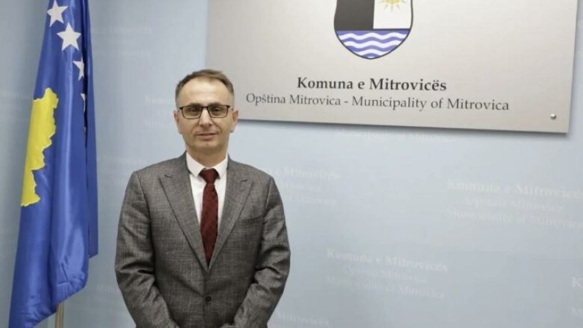 Ky është drejtori i arrestuar në Komunën e Mitrovicës 3 ky eshte drejtori i arrestuar ne komunen e mitrovices 68bf692052066