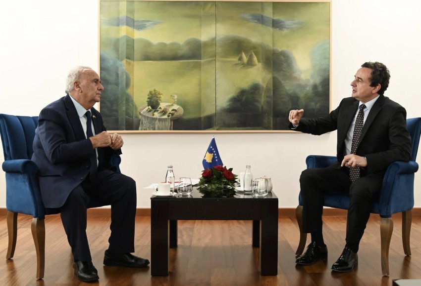 Mbështetja e Joe DioGuardit për Kosovën/ Aliçkaj zbulon detaje nga takimi me Kurtin - jep mesazhin e fortë 3 mbeshtetja e joe dioguardit per kosoven alickaj zbulon detaje nga takimi me kurtin jep mesazhin e forte 68bddf617acd8