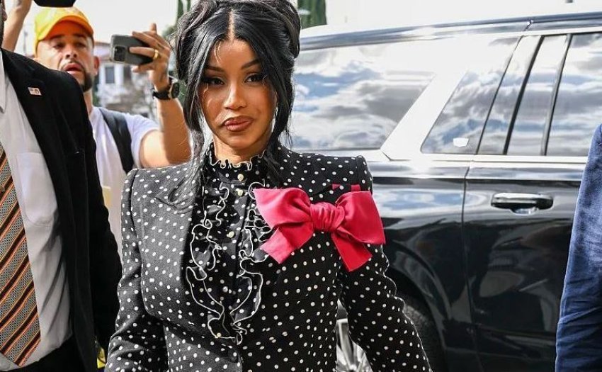 “Më çau fytyrën me thonj dhe më pështy”- Cardi B lirohet nga akuzat për sulm ndaj rojes së sigurisë 3 me cau fytyren me thonj dhe me peshty cardi b lirohet nga akuzat per sulm ndaj rojes se sigurise 68b8be91dba1b