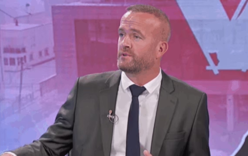 Mehani akuzon qeverisjen në Skenderaj për “abuzim me pronat komunale”, e fton Lushtakun në ballafaqim 3 mehani akuzon qeverisjen ne skenderaj per abuzim me pronat komunale e fton lushtakun ne ballafaqim 68d5be7245cff