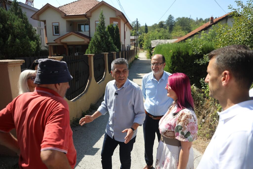 Mexhiti në Teneqe Mahallë të Çairit: Politika e vërtetë bëhet me njerëzit 2 mexhiti ne teneqe mahalle te cairit politika e vertete behet me njerezit 68c5723202917