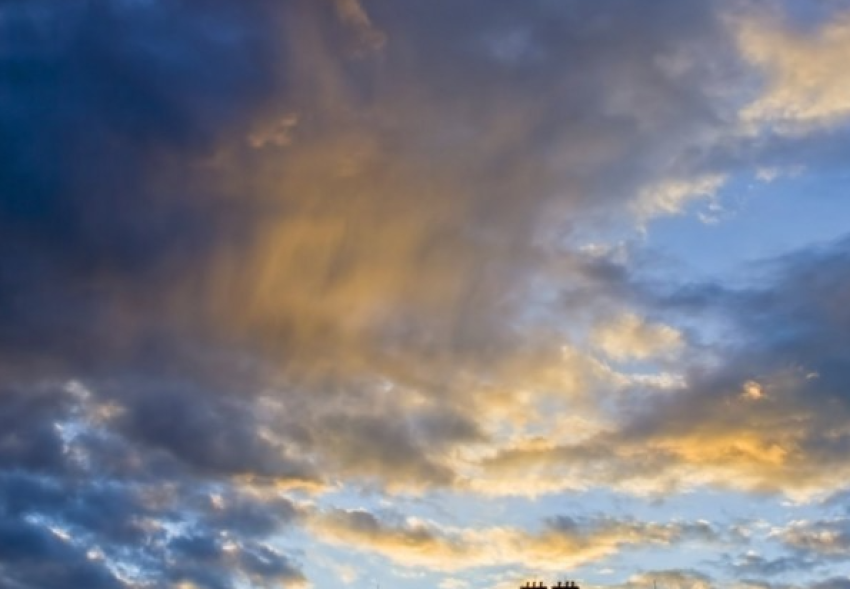 moti ne shqiperi i paqendrueshem dhe me reshje shiu 68c26015aaeae