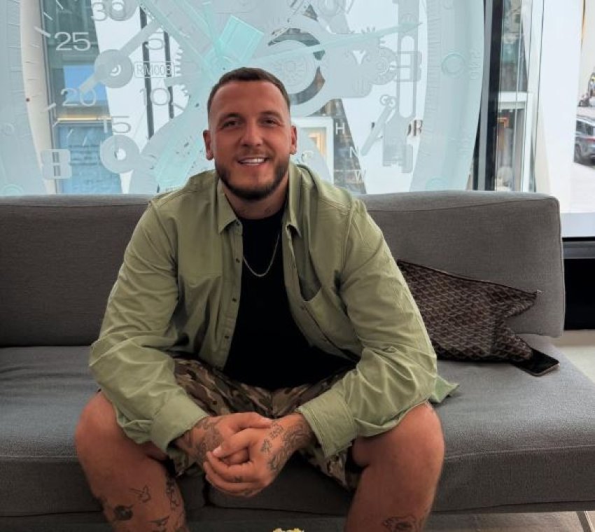 mozzik blen ore ne vlere mbi nje milion euro ne postim e perfshine edhe atk ne 68c98db2d364b