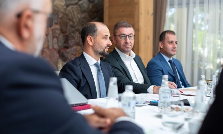 Murtezani: Integrimi evropian është proces i përbashkët, kërkohet transparencë dhe përfshirje e të gjithëve 3 murtezani integrimi evropian eshte proces i perbashket kerkohet transparence dhe perfshirje e te gjitheve 68cd4e1d2d772