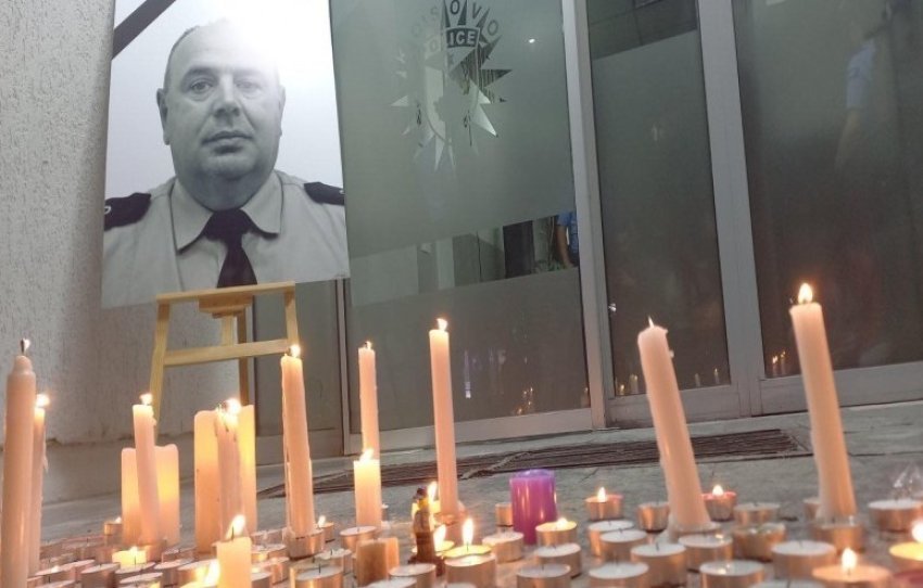 Nderohet heroi Afrim Bunjaku, në dy vjetorin e rënies 3 nderohet heroi afrim bunjaku ne dy vjetorin e renies 68d3840dcbfc1