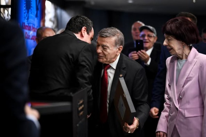 nga uashingtoni kurti nderon joe dioguardin ai i dha ze kosoves ne politiken amerikane 68d902428bf2f