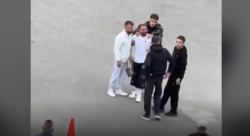 “Oh vëllau jem…”, momenti i rëndë kur Gjesti merr lajmin e trishtë 3 oh vellau jem momenti i rende kur gjesti merr lajmin e trishte 68d6bcb721168