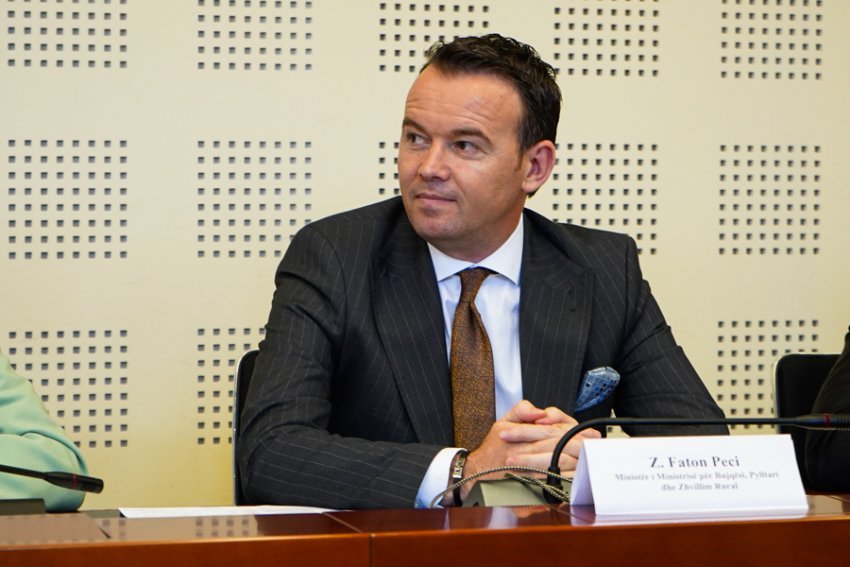 peci nuk jam hic pishman qe kam dale nga ldk ja themeluam shtepine politike lista