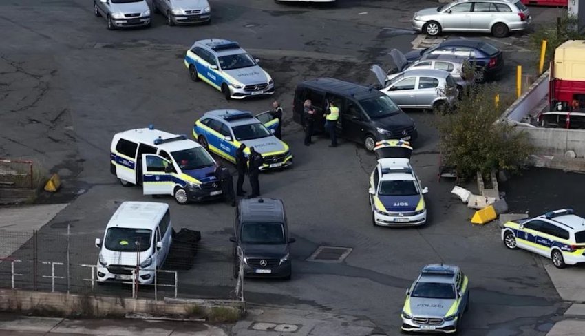 policia gjermane kap 400 kg droge ne portin e hamburgut vlera 17 milione euro 68c6723669f75