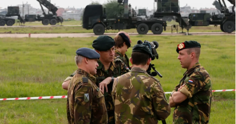 polonia dergon oficere ushtarake ne ukraine 68c5eb85ca156