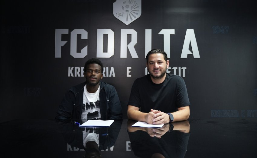 prezantohet pellumbi dhe francezi zidan te drita 68ba06f41f8e6