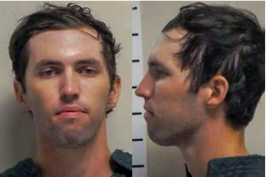 Prokurorët pretendojnë se i dyshuari për vrasjen e Charlie Kirk rrëfeu fajin në një letër të fshehtë drejtuar shokut të dhomës 3 prokuroret pretendojne se i dyshuari per vrasjen e charlie kirk rrefeu fajin ne nje leter te fshehte drejtuar shokut te dhomes 68cad7349607a