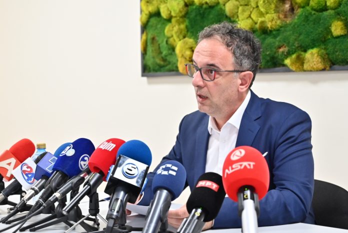 promovohet sistemi elektronik per evidentim dhe menaxhim te kerkesave per listen e barerave 68d3eb6d912fa