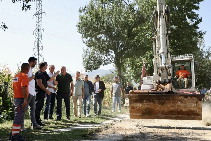 ramosaj i fut bageret ne fshatin me te madh te decanit 68c97076cec67