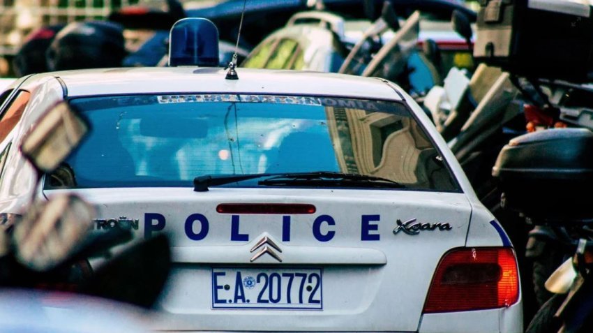 Rast i frikshëm, vajza varros nënën në stallë: E bëra sepse…! 3 rast i frikshem vajza varros nenen ne stalle e bera sepse 68d00113580c2