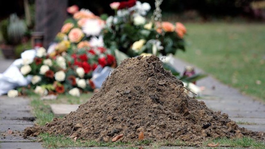 Rheinland-Pfalz bëhet land i parë në Gjermani që lejon varrosjet në shtëpi dhe lumenj 3 rheinland pfalz behet land i pare ne gjermani qe lejon varrosjet ne shtepi dhe lumenj 68c35eb4d5f39