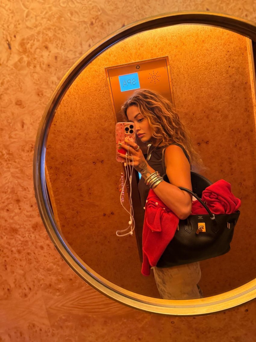 Rita Ora publikon fotografi nga pushimet në Ulqin 1 rita ora publikon fotografi nga pushimet ne ulqin 68ba9cb1f3abf