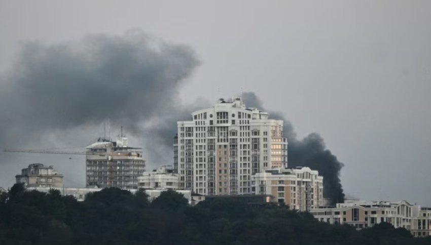 rusia godet ndertesen e qeverise ukrainase ne sulmin me te madh ajror 68bd37b348b80