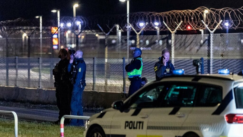 Rusia mohon përfshirjen në incidentet me dronë në Danimarkë, ambasadori rus në Oslo: Akuza qesharake dhe të pabaza 3 rusia mohon perfshirjen ne incidentet me drone ne danimarke ambasadori rus ne oslo akuza qesharake dhe te pabaza 68d548d0a0e6b