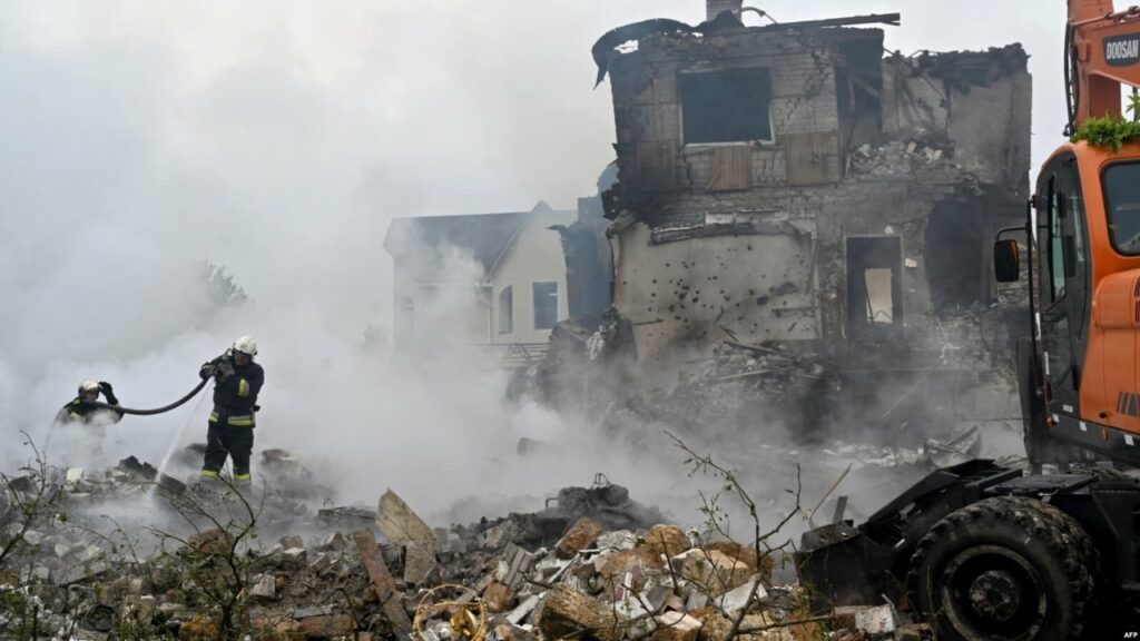 Rusia thotë se ka rrëzuar mbi 200 dronë të Ukrainës, shifra më e madhe që nga fillimi i luftës 2 rusia thote se ka rrezuar mbi 200 drone te ukraines shifra me e madhe qe nga fillimi i luftes 68c3d0e681b28