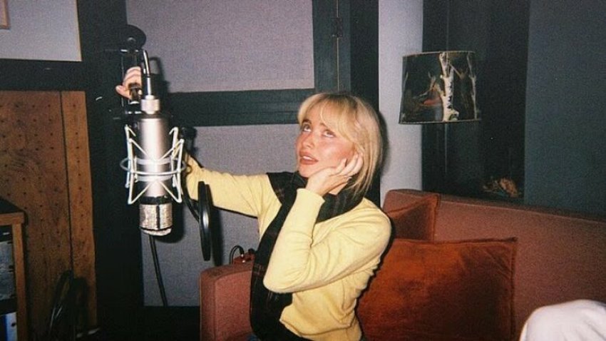 sabrina carpenter regjistron fshehurazi albumin e saj te fundit ne soho farmhouse 68b572d1c797f