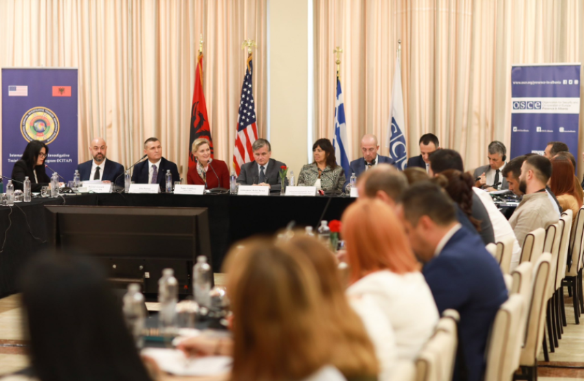 “Sado efektiv ka qenë, mandati i Dumanit ka përfunduar”, diplomatja e SHBA mesazh për zgjedhjen e kreut të ri të SPAK: Presim integritet në përzgjedhje 2 sado efektiv ka qene mandati i dumanit ka perfunduar diplomatja e shba mesazh per zgjedhjen e kreut te ri te spak presim integritet ne perzgjedhje 68c19b34f41cc