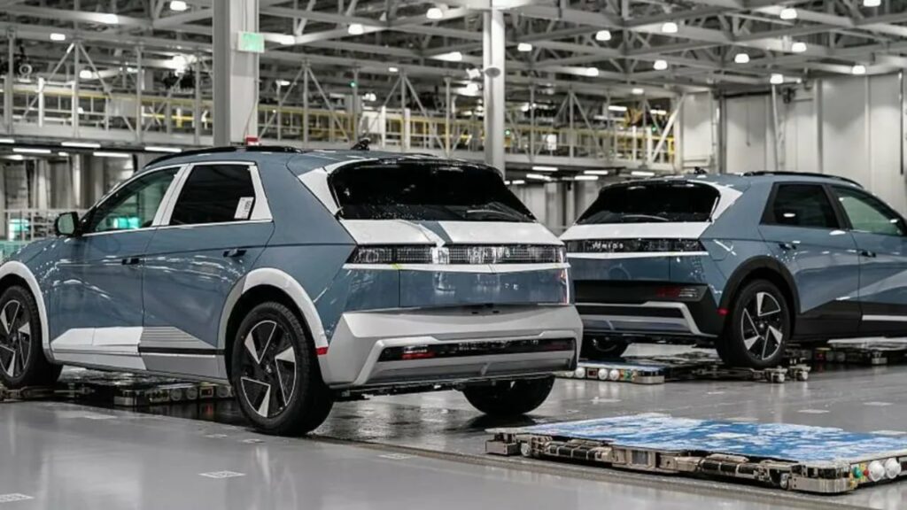 SHBA arrestoi qindra koreanë në kompaninë e Hyundait, Seuli reagon në mënyrë urgjente: Përgjegjësi e madhe 2 shba arrestoi qindra koreane ne kompanine e hyundait seuli reagon ne menyre urgjente pergjegjesi e madhe 68bc7488b0475