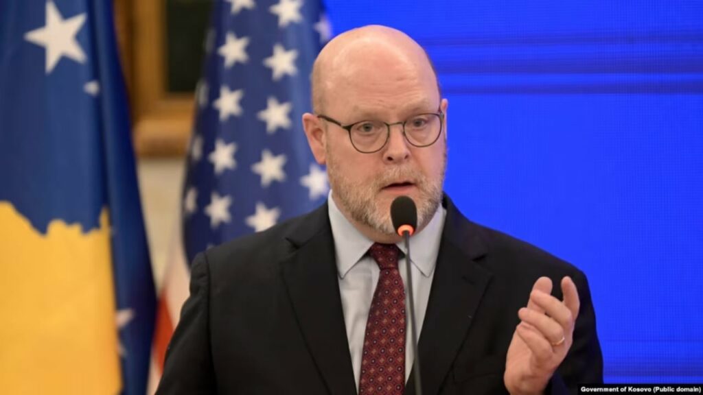 SHBA pezulloi dialogun, ish-ambasadori amerikan në Kosovë: Pakënaqësitë me Kurtin u bënë “kapicë” 3 shba pezulloi dialogun ish ambasadori amerikan ne kosove pakenaqesite me kurtin u bene kapice 68cabcc533694