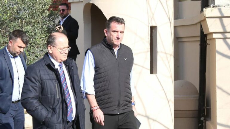 shkarkimi i veliajt mblidhen neser perfaqesuesit e ps ne keshillin bashkiak 68c9a69370c52