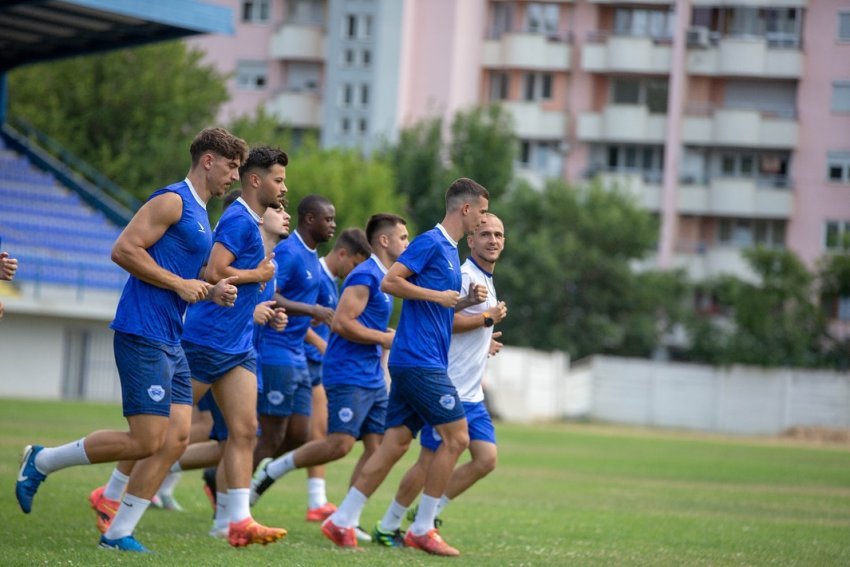 Shkupi pa fat, mposhtet në finish 1 shkupi pa fat mposhtet ne finish 68c5c8540ef56