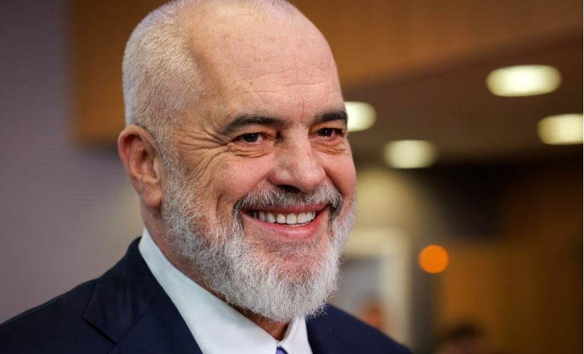 Shqipëria emëron ministren e parë në botë të krijuar nga inteligjenca artificiale. Politico: Diella, do të merret me prokurimet publike 3 shqiperia emeron ministren e pare ne bote te krijuar nga inteligjenca artificiale politico diella do te merret me prokurimet publike 68c2edc7727b2