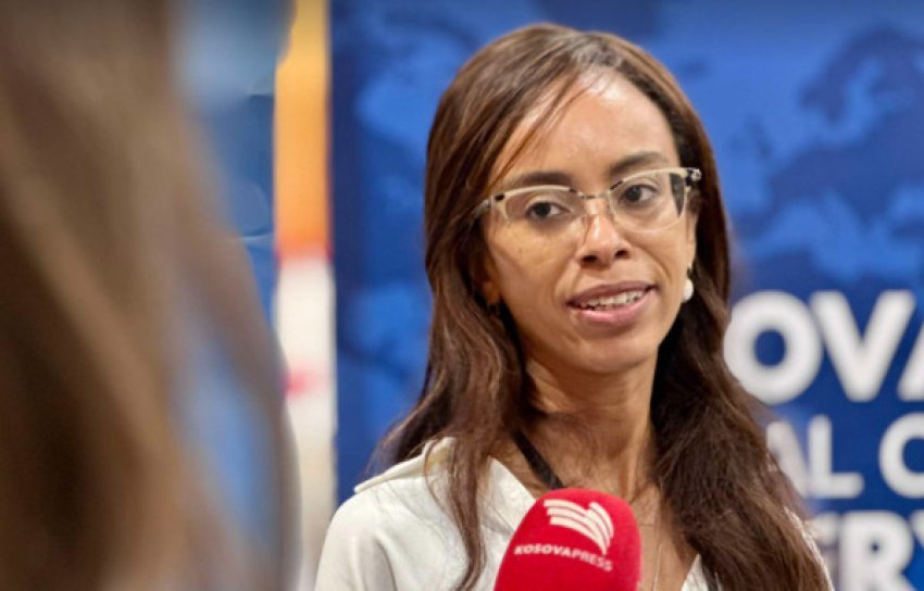 Simone: Ishte kënaqësi për mua të gjeja kohë për të ardhur dhe për të përfaqësuar Shoqatën Botërore të Kirurgjisë Emergjente 3 simone ishte kenaqesi per mua te gjeja kohe per te ardhur dhe per te perfaqesuar shoqaten boterore te kirurgjise emergjente 68d7f0ef6883e