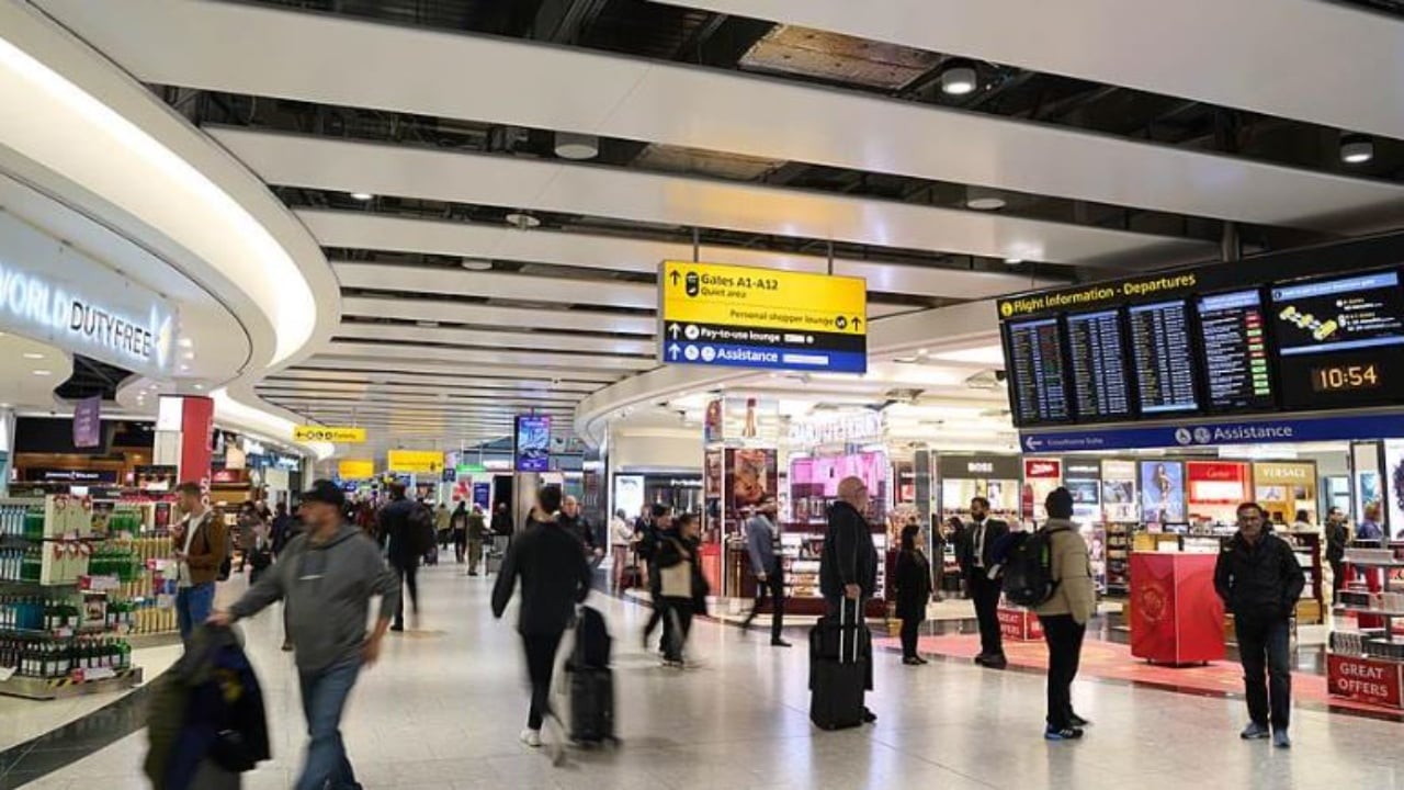 Situatë e paqartë në Britani, evakuohet aeroporti Heathrow 1 situate e paqarte ne britani evakuohet aeroporti heathrow 68bf4fc833873