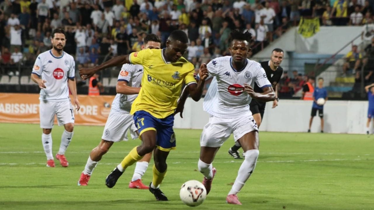 Superiore/ Elbasani mposht Dinamon dhe merr kreun e klasifikimit, Teuta mjaftohet me barazim ndaj Vorës 1 superiore elbasani mposht dinamon dhe merr kreun e klasifikimit teuta mjaftohet me barazim ndaj vores 68c71a833f12d