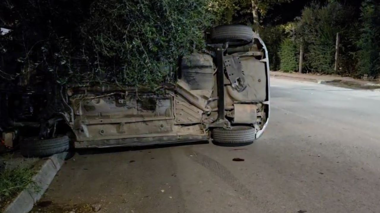 Tjetër aksident në Fier, shoferi humb kontrollin e mjetit dhe përplaset me një tjetër 1 tjeter aksident ne fier shoferi humb kontrollin e mjetit dhe perplaset me nje tjeter 68d1c2a30a4f6